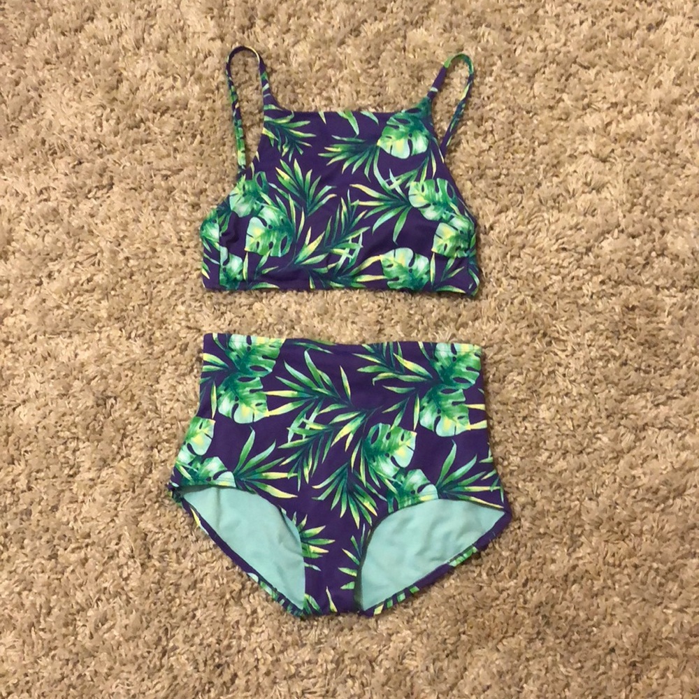 UNWORN BATHING SUIT